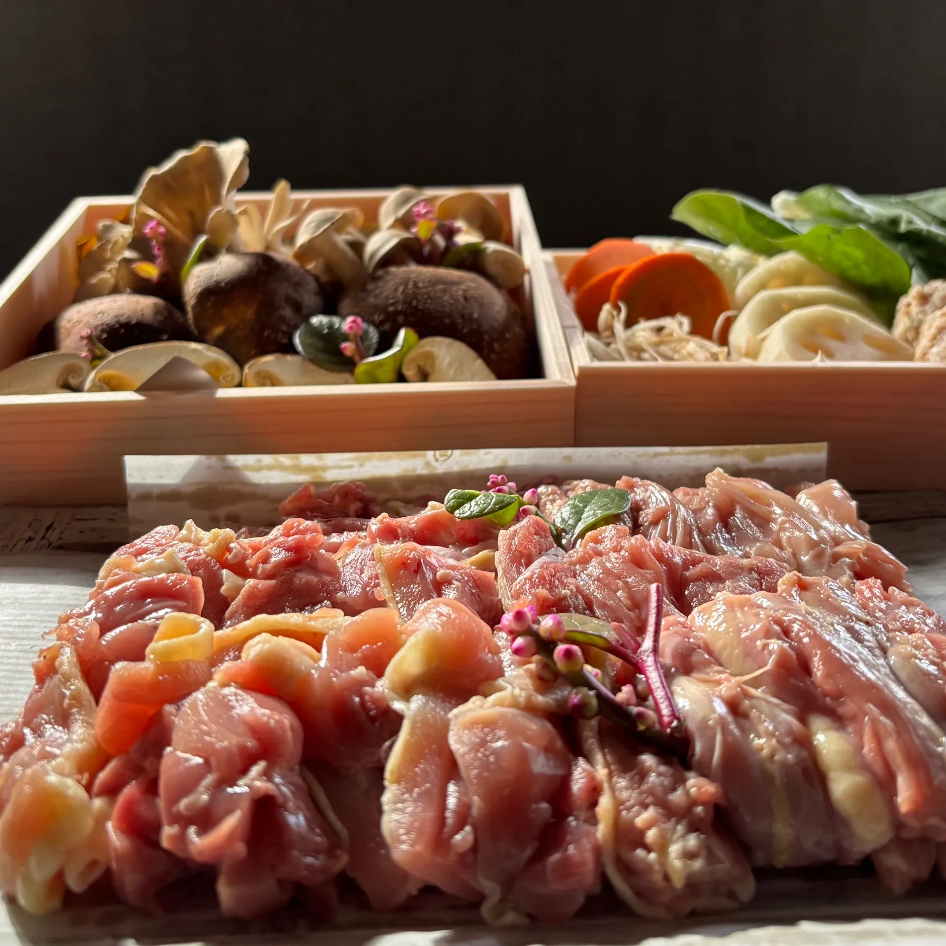 『大和肉鶏 至高の味わいセット』〜大和肉鶏の旨味を余すことなく楽しむ、ごちそう鍋〜